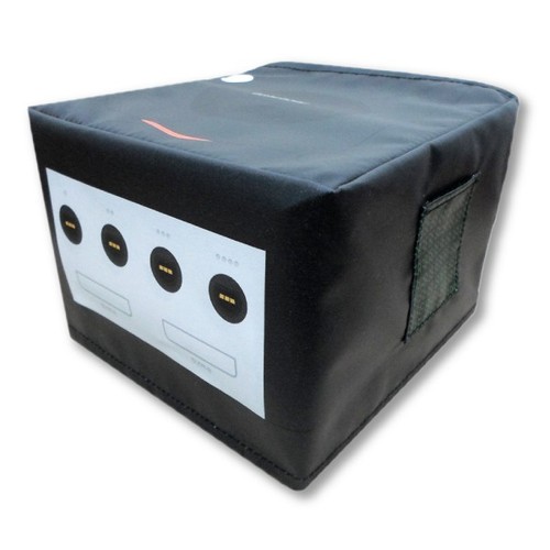 Gamecube black console dust - gamecube,